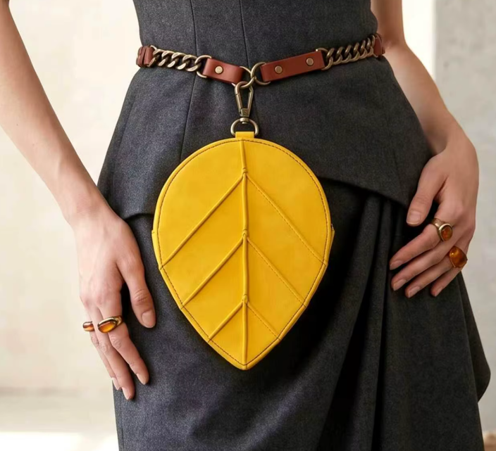 Feybound Leaf Pouch