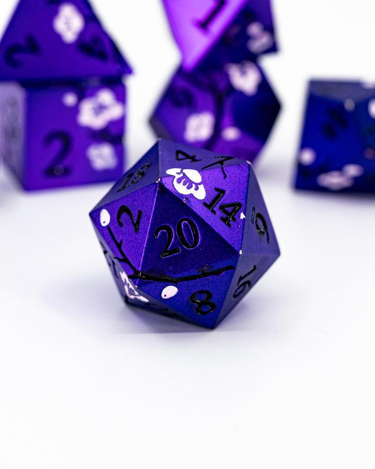 Queen's Bloom | 7 Piece Metal Dice Set - Emberglow Gaming