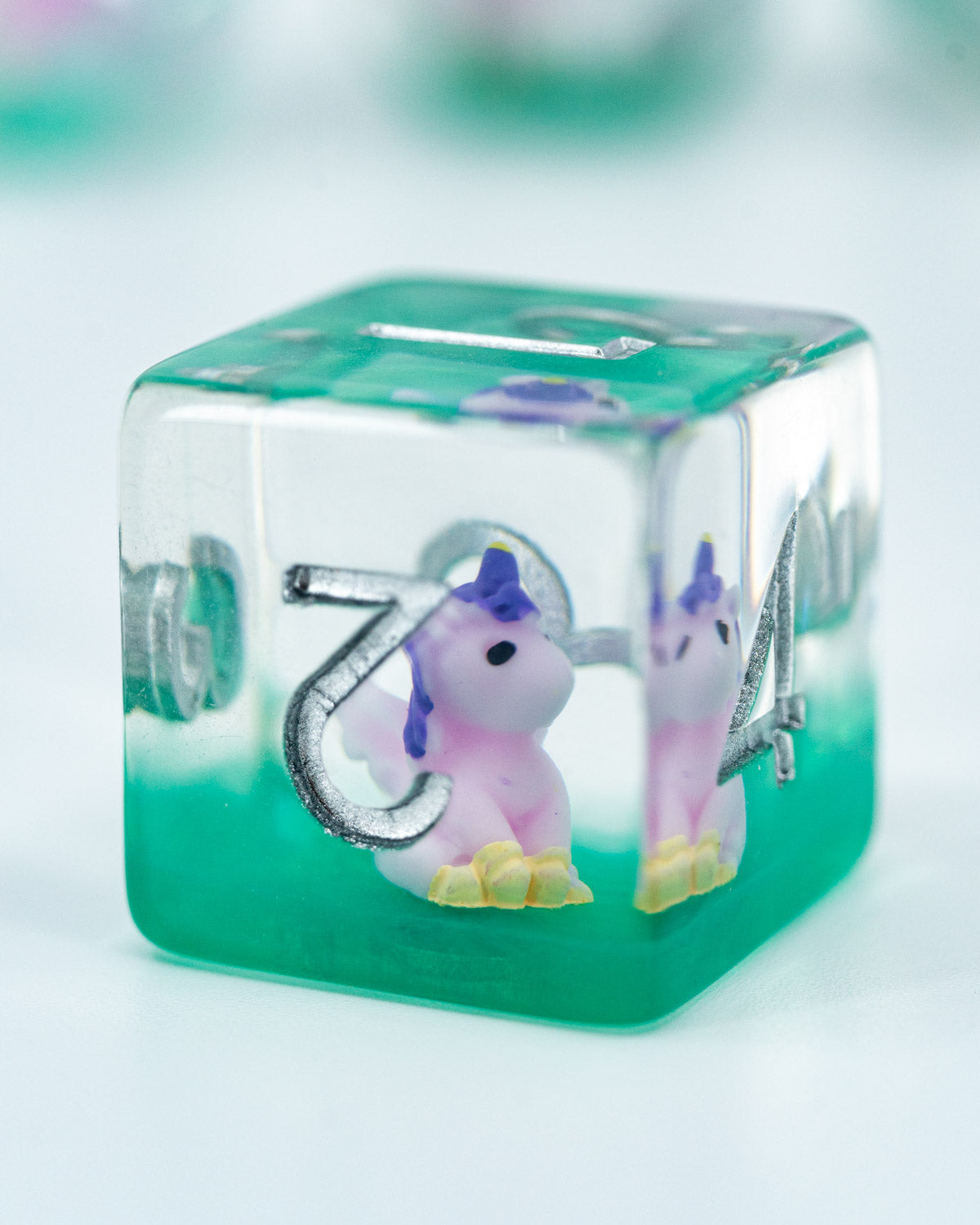 Mr Toots | Unicorn | 7 Piece Acrylic Inclusion Dice Set