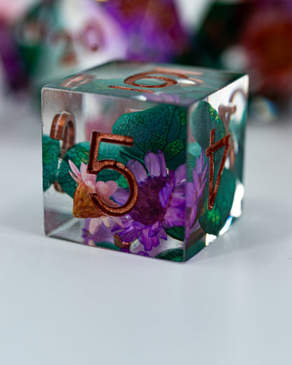 Konohana Spring | 7 Piece Sharp Edge Resin Inclusion Dice Set