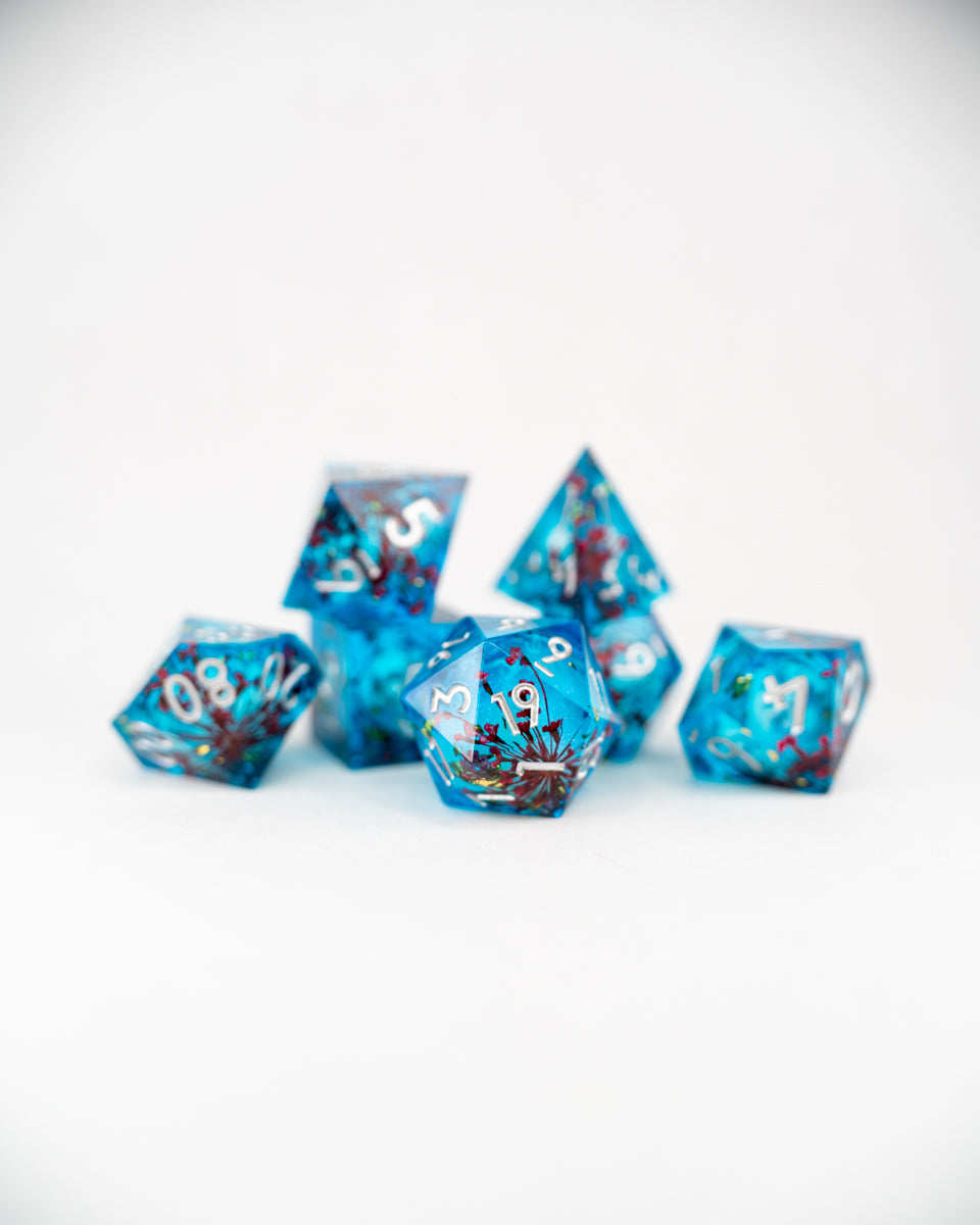 Amaryllis | 7 Piece Liquid Core Dice Set - Emberglow Gaming