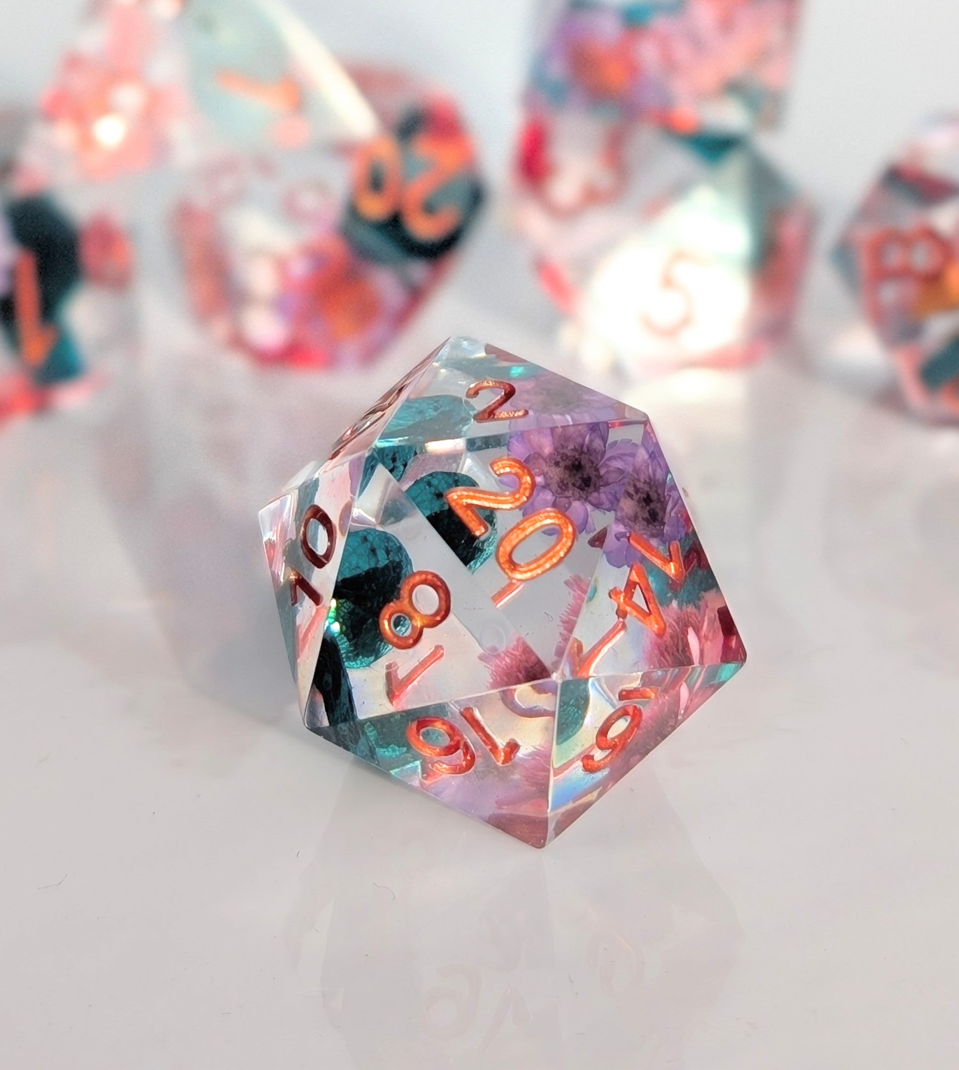 Konohana Spring | 7 Piece Sharp Edge Resin Dice Set
