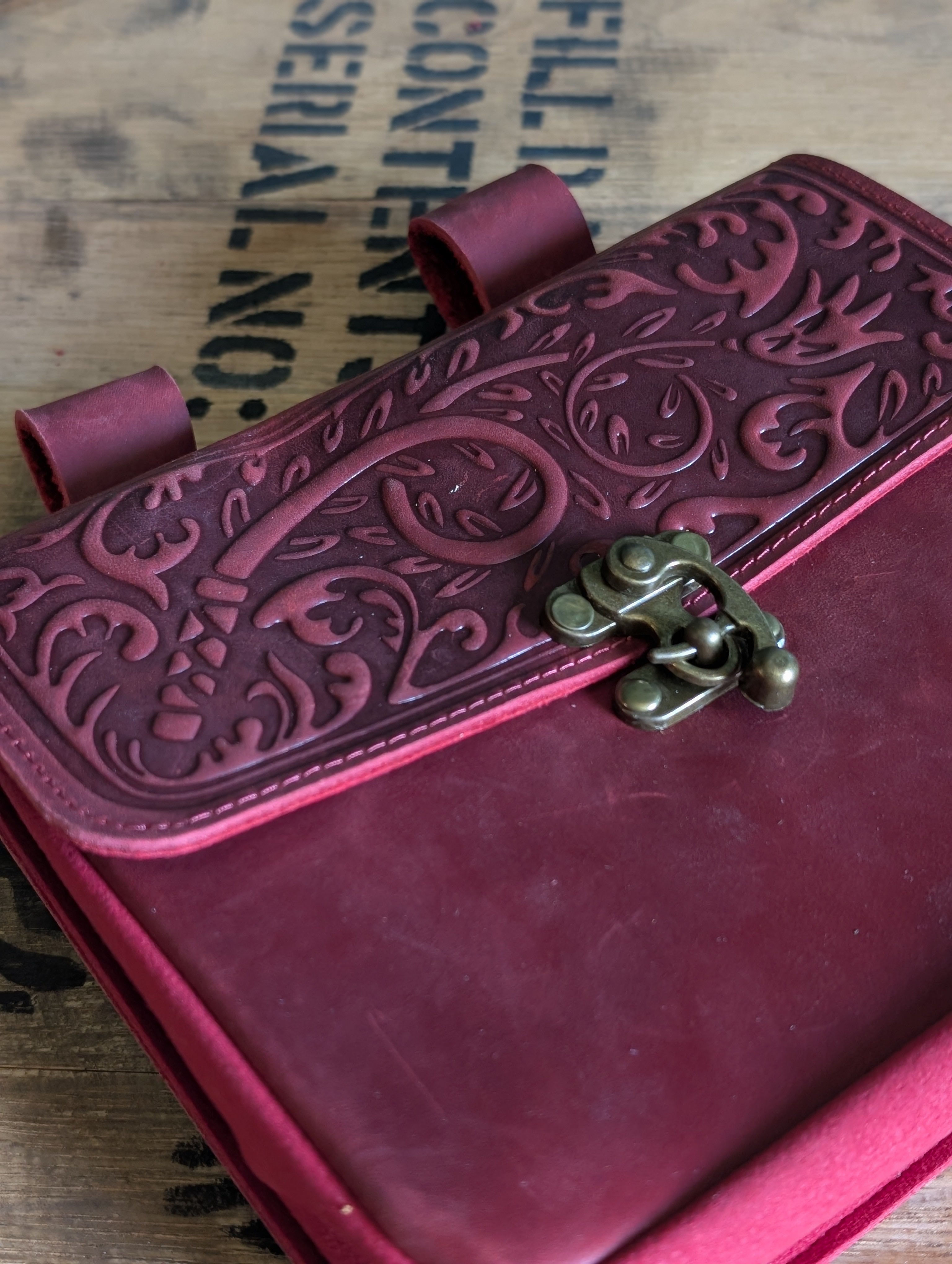 JZW | Leather Bag | Large – Emberglow Gaming